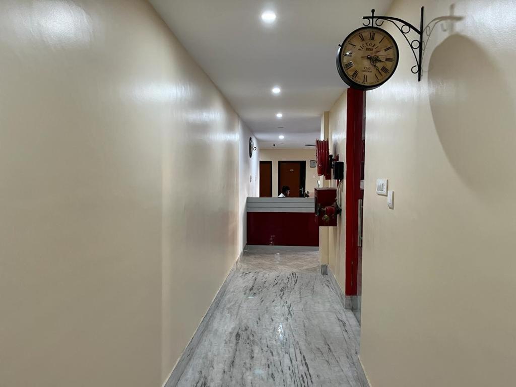 Hotel Magic Square Гувахати Екстериор снимка